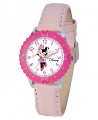 Help your kids stay on time with this fun Time Teacher watch from Disney. Featuring iconic character Minnie Mouse, the hour and minute hands are clearly labeled for easy reading.