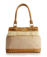 Stay on trend with summer's hottest satchel from XOXO. A fun-loving straw exterior featuring twill fringe trim, shiny gold-tone hardware and a signature plaque at front.