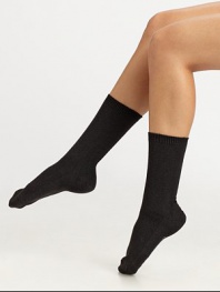 Warm and ultra cozy in delicate wool and soft cashmere blend. Ribbed trimFlat toe seam30% wool/27% viscose/26% polyamide/17% cashmereMade in Germany