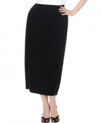 Kasper's plus size skirt is a sophisticated option for work with its slender, calf-length silhouette.
