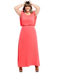 Score a spring style must-have with L8ter's short sleeve plus size maxi dress, cinched by an elastic waist!