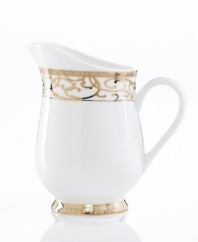 Intricate trim and scrolling vines in lavish gold make the Cru Athena creamer a fine-dining sensation and, in dishwasher-safe bone china, a dream for after dinner as well. Featuring an old-world silhouette for undeniable grandeur.