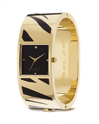 Show your stripes with this gold-plated watch from kate spade new york. It's desginged for practicality, yet the striped motif and kicky message prove this timepiece doesn't take itself too seriously.