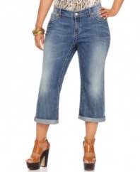 Finished by cuffed hems, Seven Jeans' plus size cropped jeans are must-haves for your summer wardrobe.