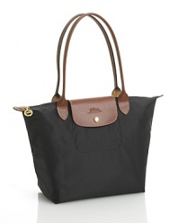 Not too big, not too small, Longchamp's shoulder bag is just right for everyday.