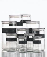Made from fully recycled materials, this environmentally-friendly glass set takes on any food or ingredient you throw its way, offering up a whole new kind of flexibility in the kitchen. The diswasher- and microwave-safe jar holds solids and liquids for easy, attractive storage.