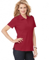 Karen Scott's casual petite top has a cute, preppy look that's always in fashion. The excellent value makes this a must-have for your basic wardrobe!