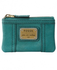 With antiqued brasstone hardware, tonal top stitching and a vintage-inspired logo plaque, this coin purse from Fossil zips up your loose change in style.