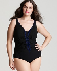 Loved for its functional design and ultra-flattering fit, Profile updates it's classic tankini. Shirred detailing ensures a streamlined silhouette every time you take the plunge.