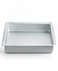 This is a piece of cake-professional bakeware makes creating your favorite sweet treats a real breeze. The heavy-duty aluminum design spreads heat out evenly for perfectly baked goodies.