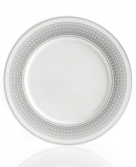 Set 5-star standards for your table with the graphite-patterned accent plate from Hotel Collection. Balancing a delicate look and exceptional durability, this translucent dinnerware is designed to cater virtually any occasion.