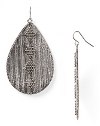 Lauren Ralph Lauren taps into the exotically textured trend with this pair of silver-plated teardrop earrings, flaunting a bold shape and subtle detailing.