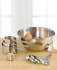 Cover all the basics of baking with this 10-piece measure and prep set! Includes a mixing bowl, 4 measuring cups and 5 measuring spoons for precise preparation. Lifetime limited warranty. Exclusively online at macys.com.